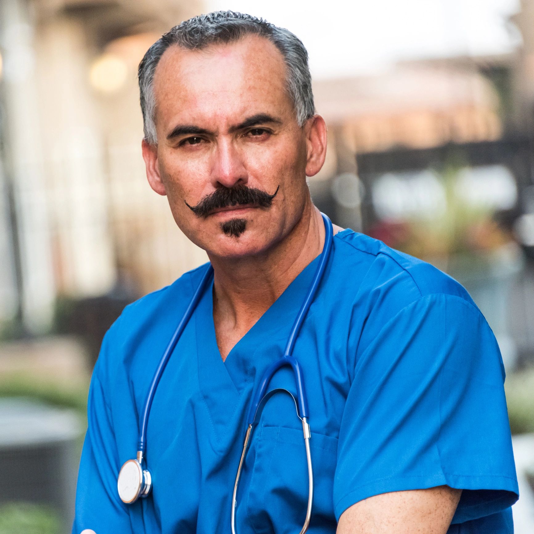 Doctor portrait for testimonial